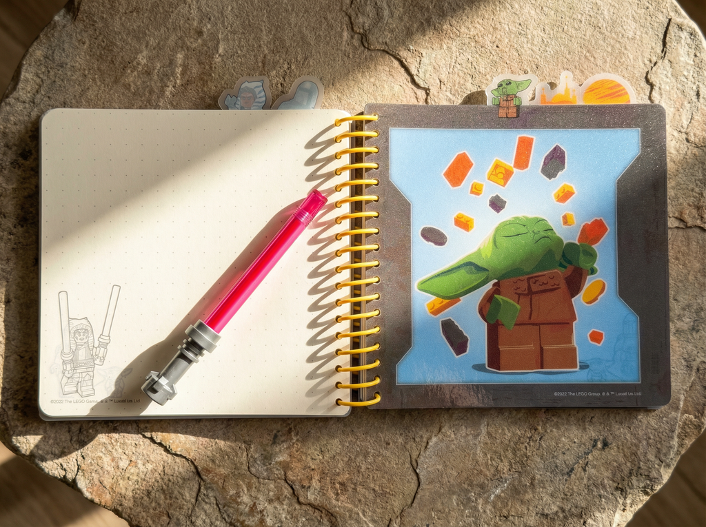 LEGO® Star Wars™ The MANDALORIAN™ Spiral Notebook Family