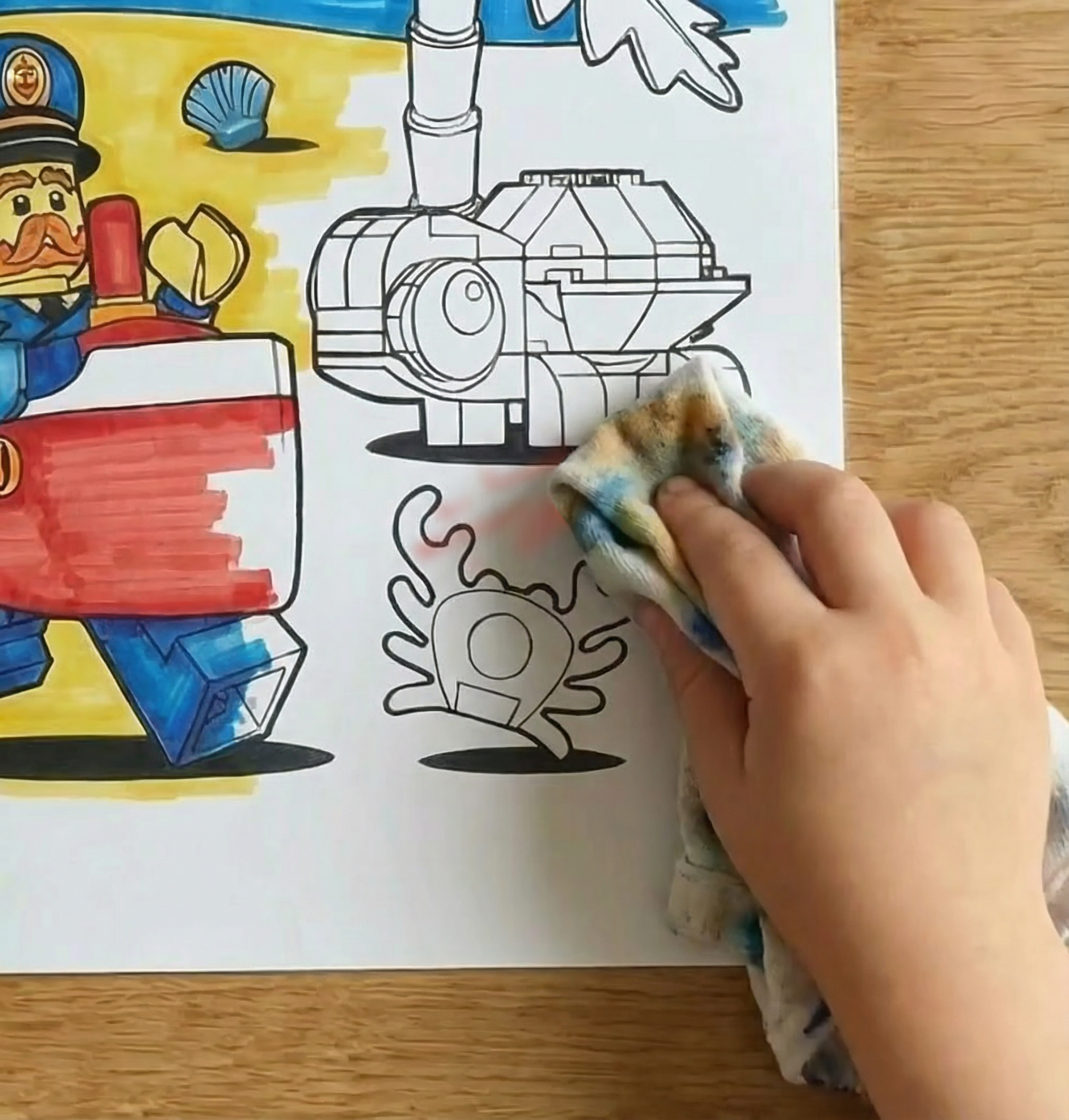 LEGO Minifigures Color Me Silicone Mat and Markers Pirate
