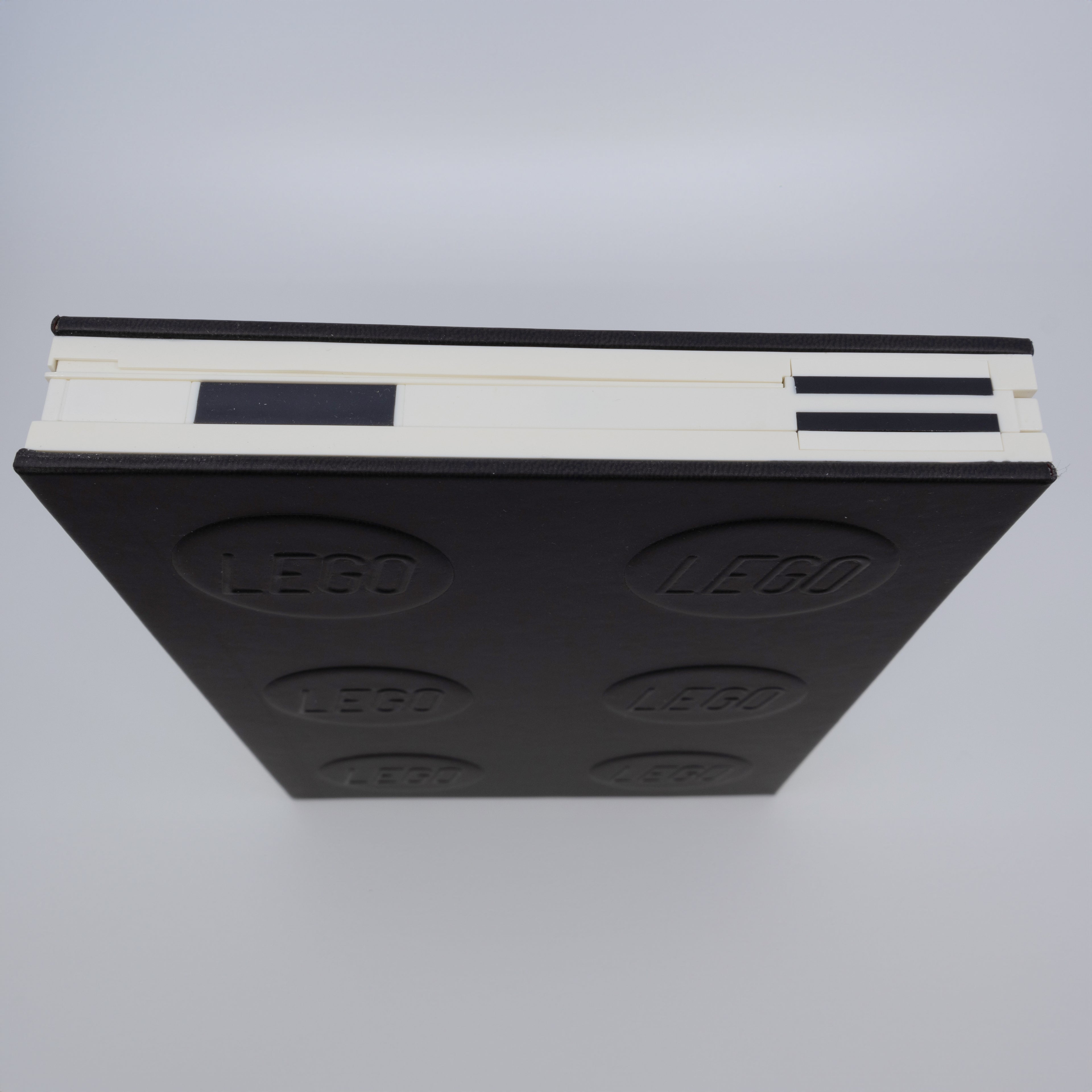 LEGO 2x3 ICONIC LOCKING NOTEBOOK WITH GEL PEN - BLACK