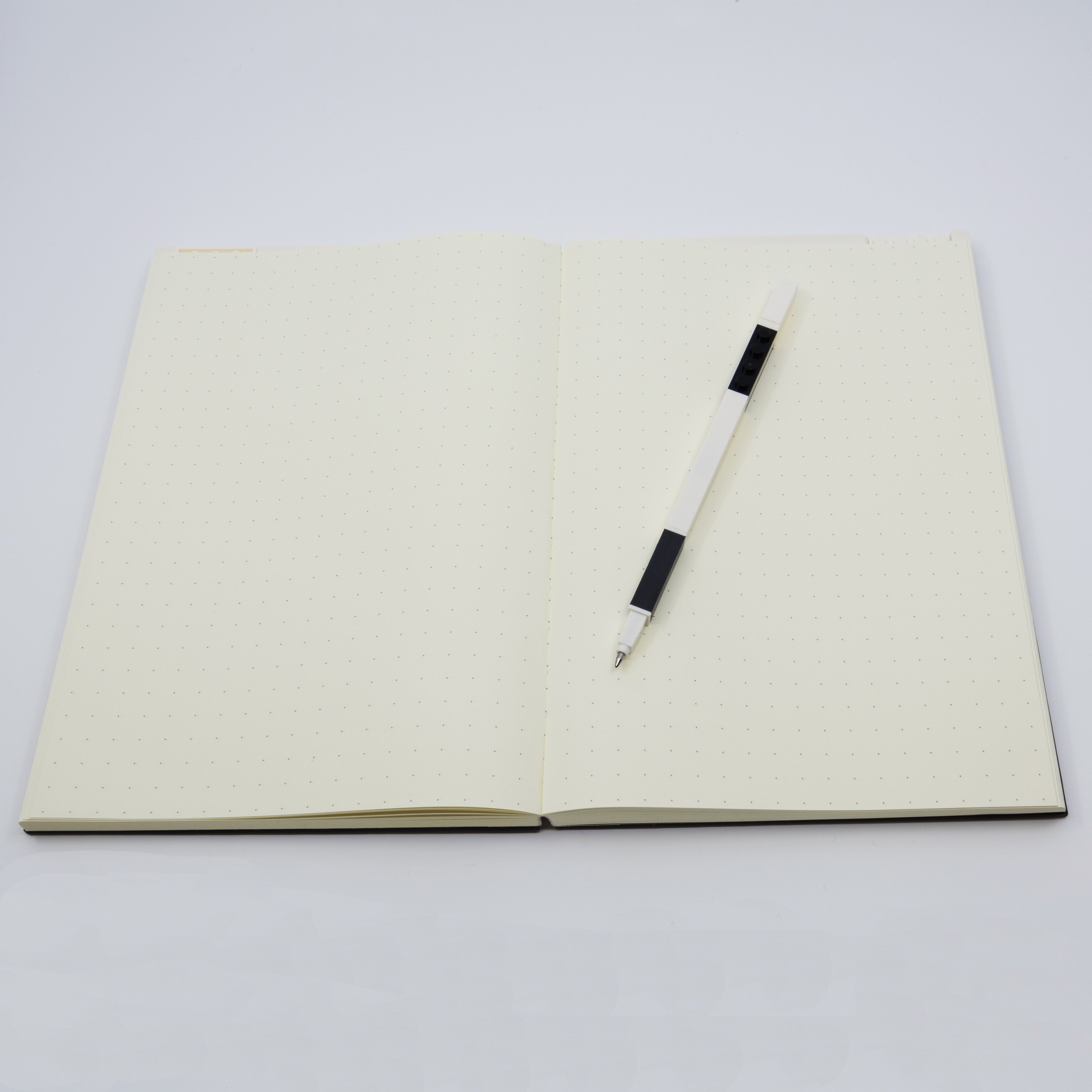 LEGO 2x3 ICONIC LOCKING NOTEBOOK WITH GEL PEN - BLACK